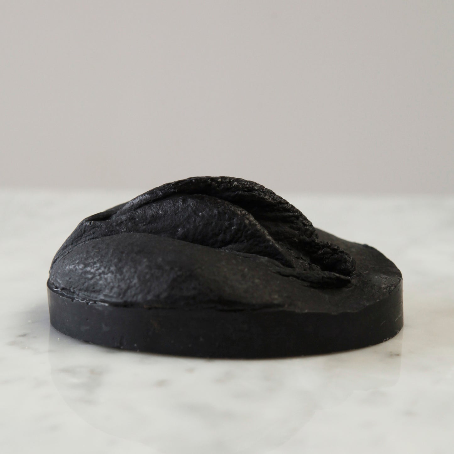 Schwarze Gesichtsseife: Rosa