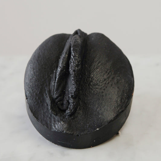Schwarze Gesichtsseife: Rosa